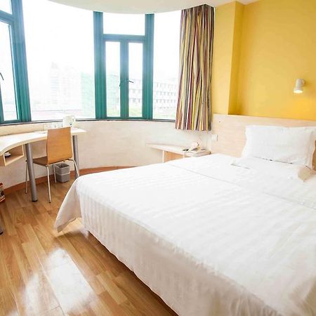 7Days Inn Foshan Dongfang Square Walmart Oda fotoğraf