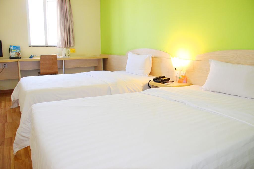 7Days Inn Foshan Dongfang Square Walmart Dış mekan fotoğraf