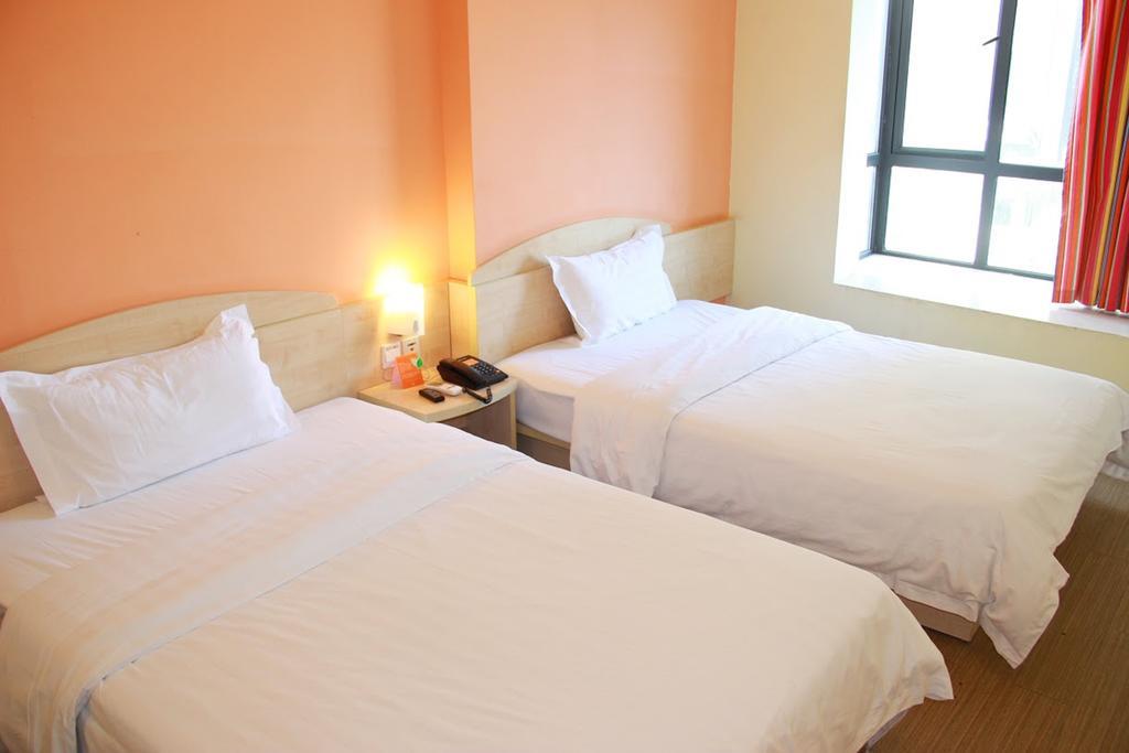 7Days Inn Foshan Dongfang Square Walmart Dış mekan fotoğraf