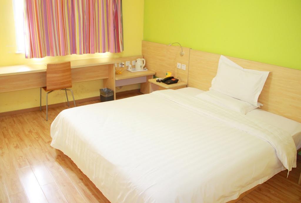 7Days Inn Foshan Dongfang Square Walmart Dış mekan fotoğraf